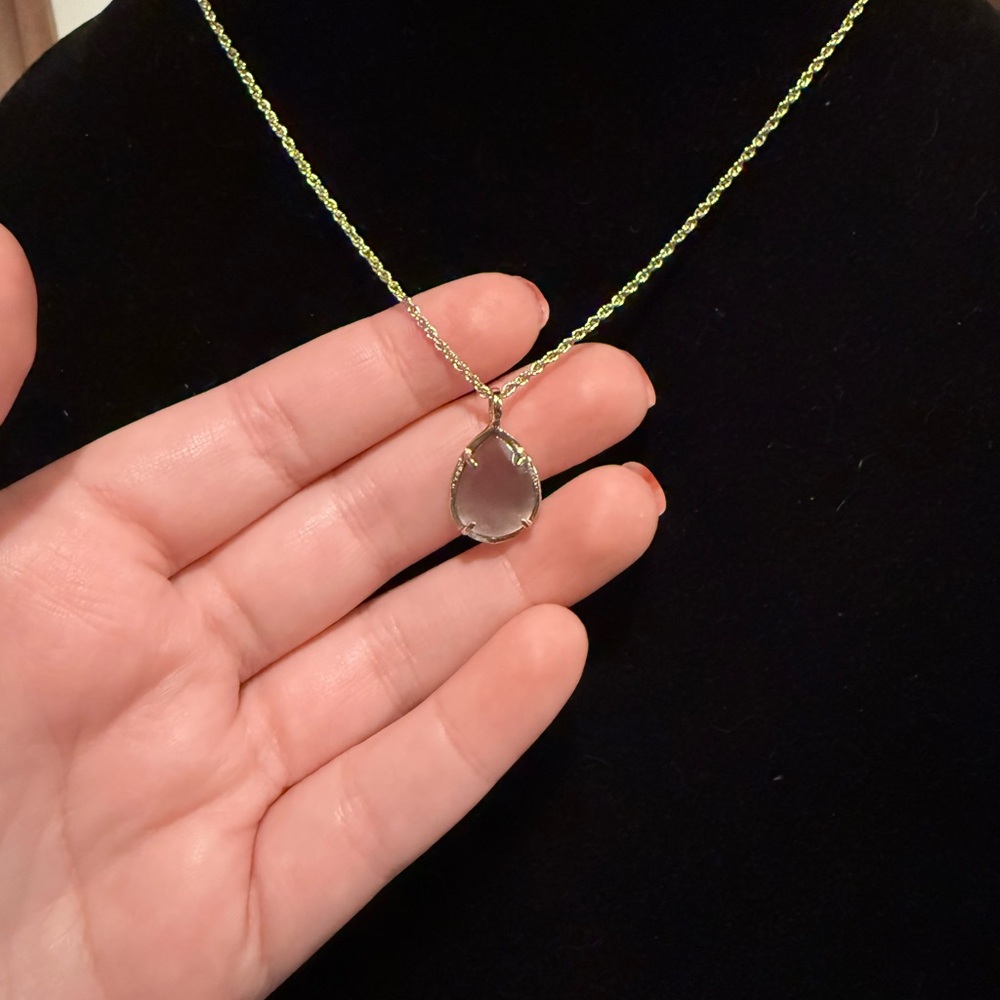 Kendra Scott Kiri Necklace in Gold Slate Cats Eye - Picture 3 of 6